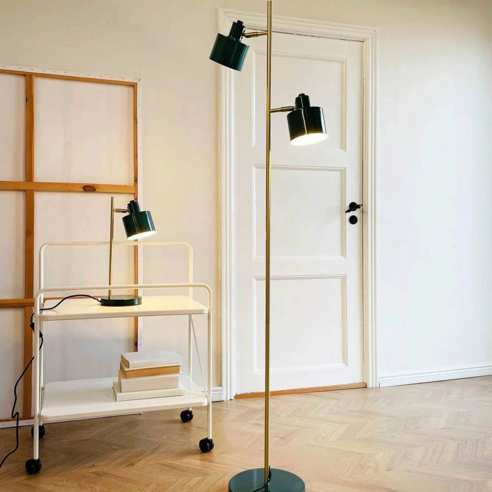 Dyberg Larsen Ocean vloerlamp, donkergroen, 2-lamps, metaal
