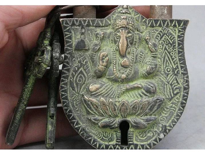 Ancien bouddhisme du Tibet Bronze Ganapati Ganesh seigneur bouddha Statue serrure de porte 2 clés