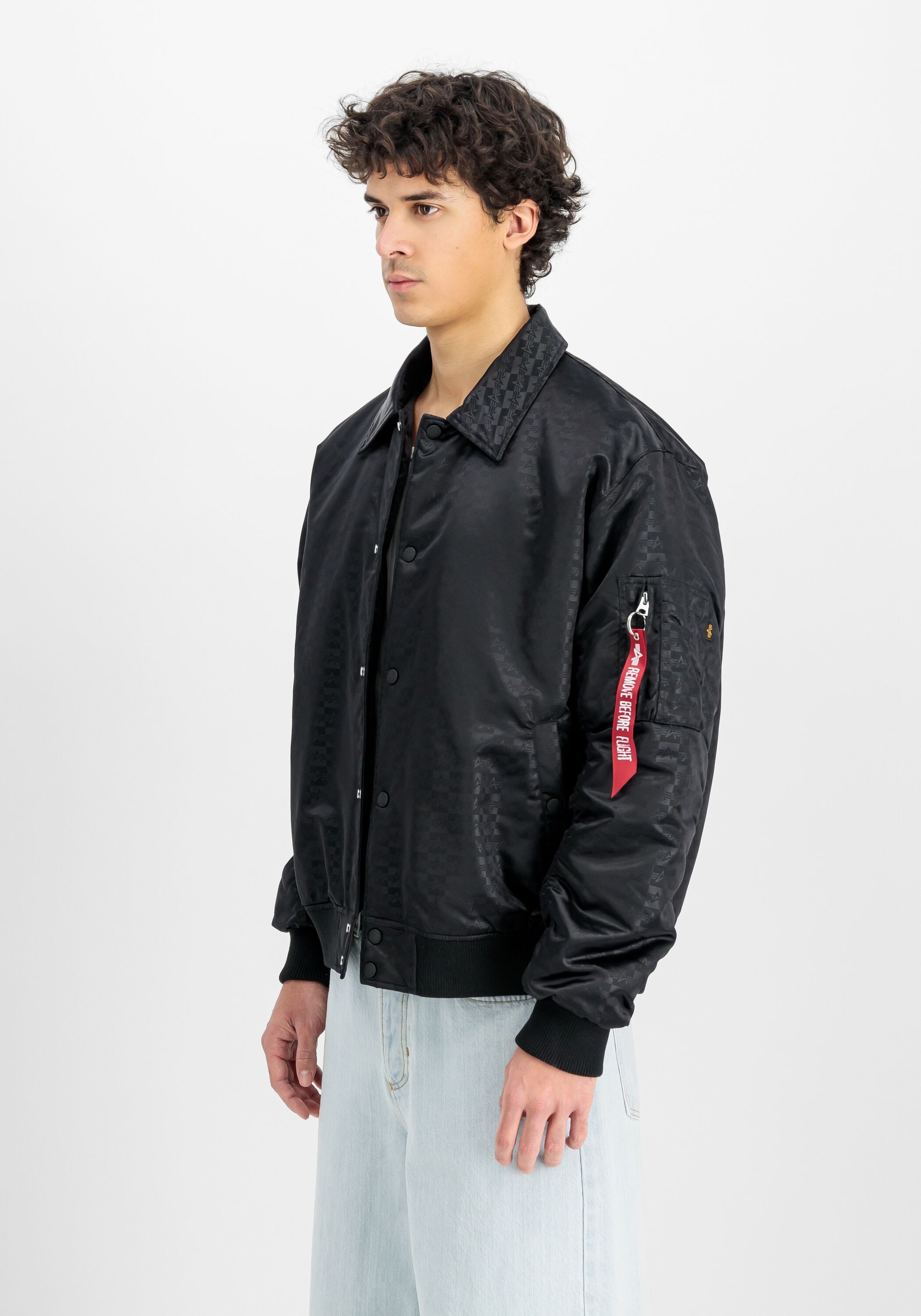 Bomberjacke ALPHA INDUSTRIES "Coach Logo Jacket", Herren, Gr. L, schwarz, Obermaterial: 100% Nylon, Jacken Bomberjacke schwarz L