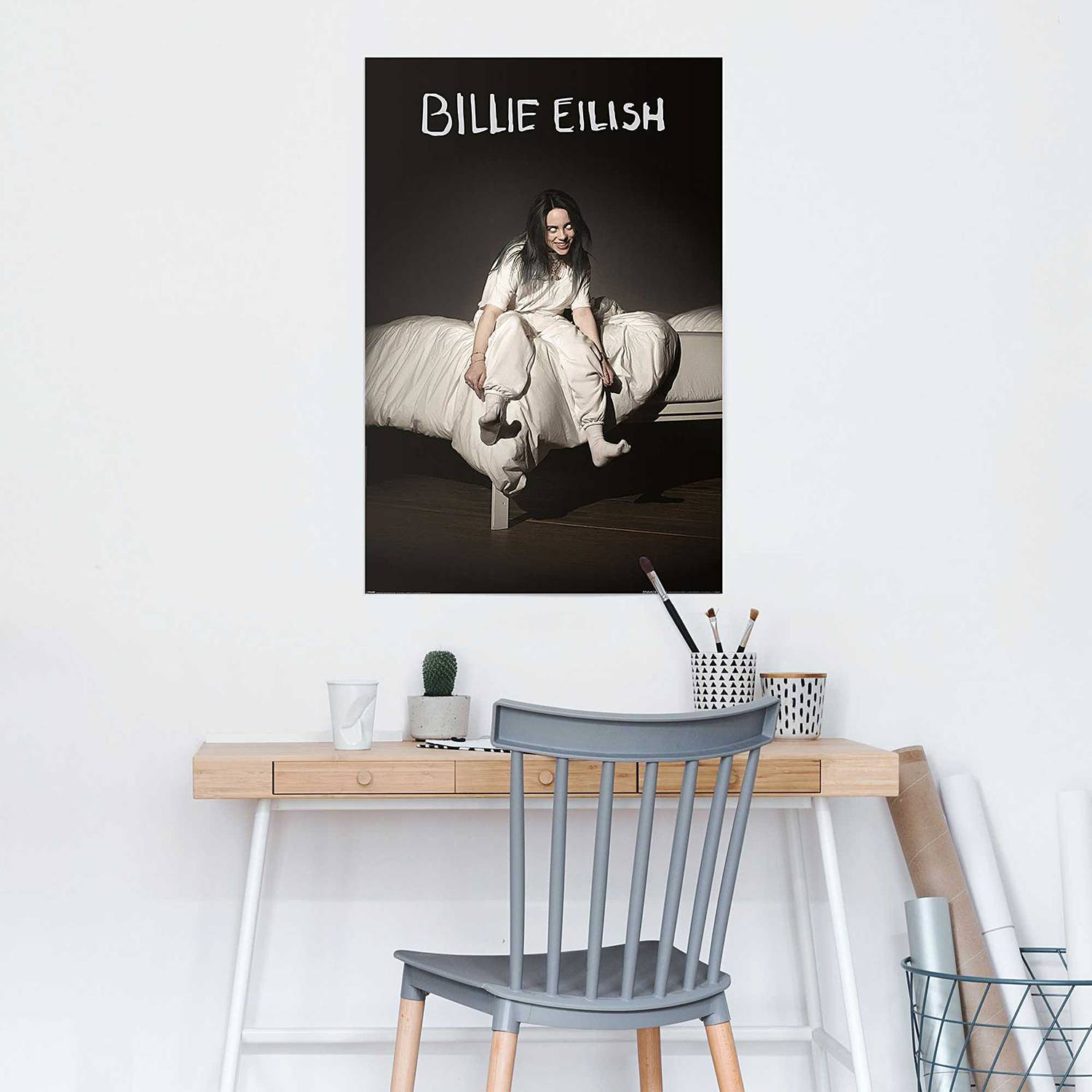 home24 Billie Eilish Poster Zwart Papier Breedte: 61 cm, Hoogte: 92 cm