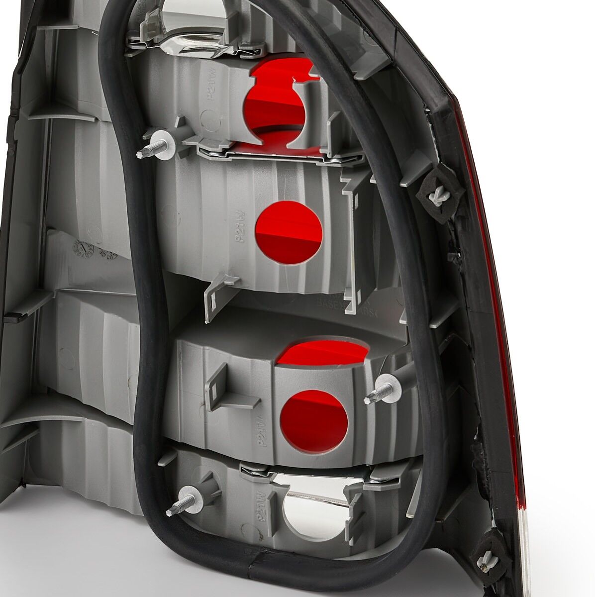 TYC 11-0318-11-2 Rear light