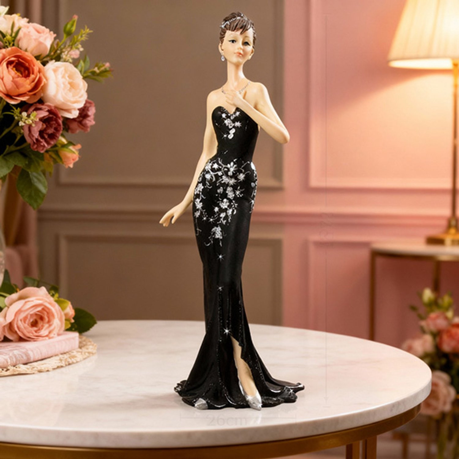 Glamour Dama Decoratief Figuur in Zwarte Jurk - Art Deco Stijl