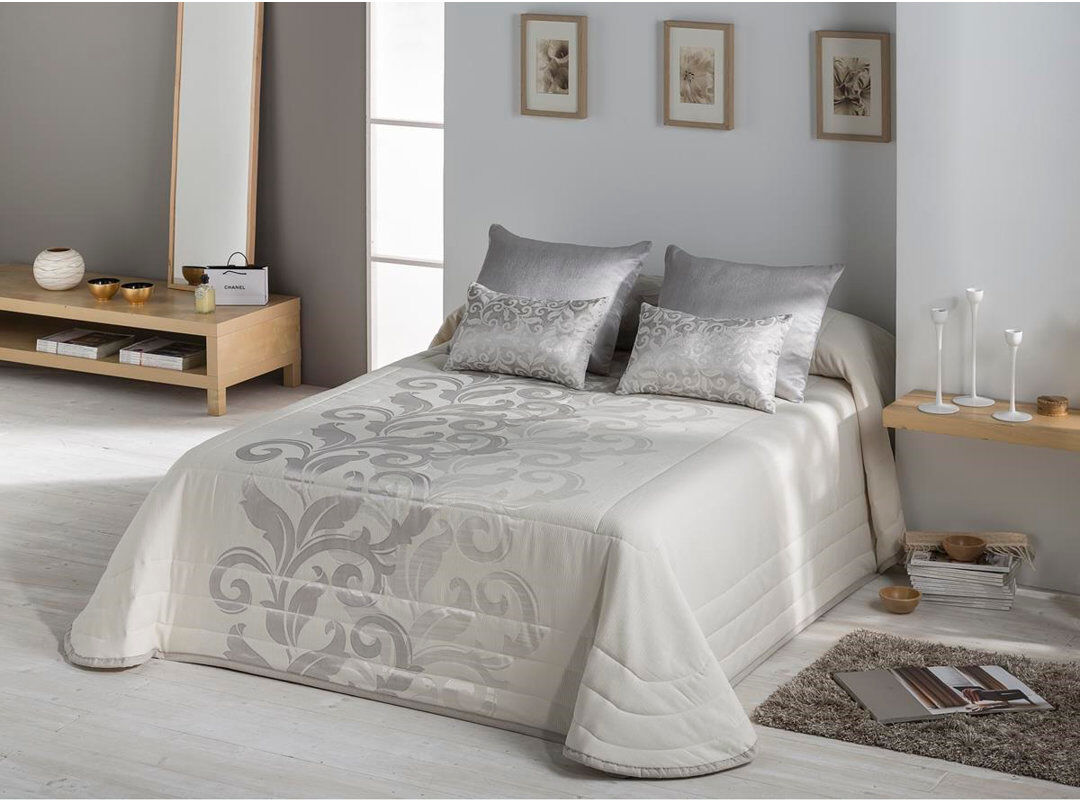 Marlow Home Co. Harlee Floral Bedspread Gold 180 x 240 cm