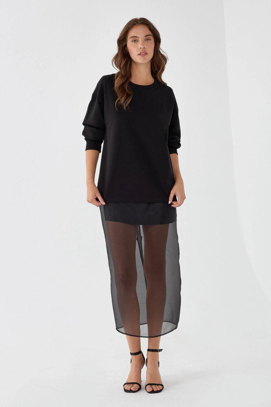 Schwarzes Sweatshirt