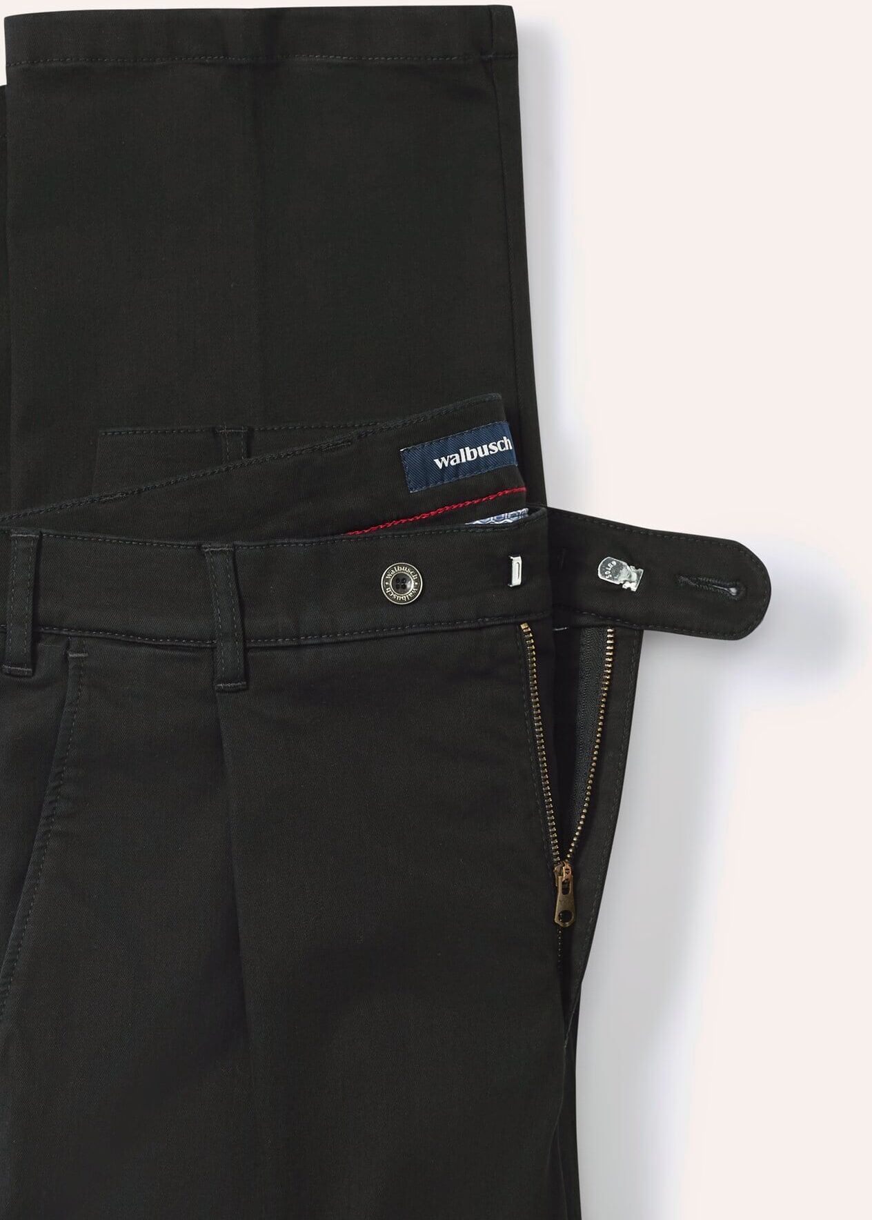 Walbusch Extraglatt Flex-Bundfaltenjeans, Comfort Fit#normale Größen#schlanke Größen#untersetzte Größen, Farbe Schwarz, 31, bügelfrei und pflegeleicht komfortabel und atmungsaktiv Herren