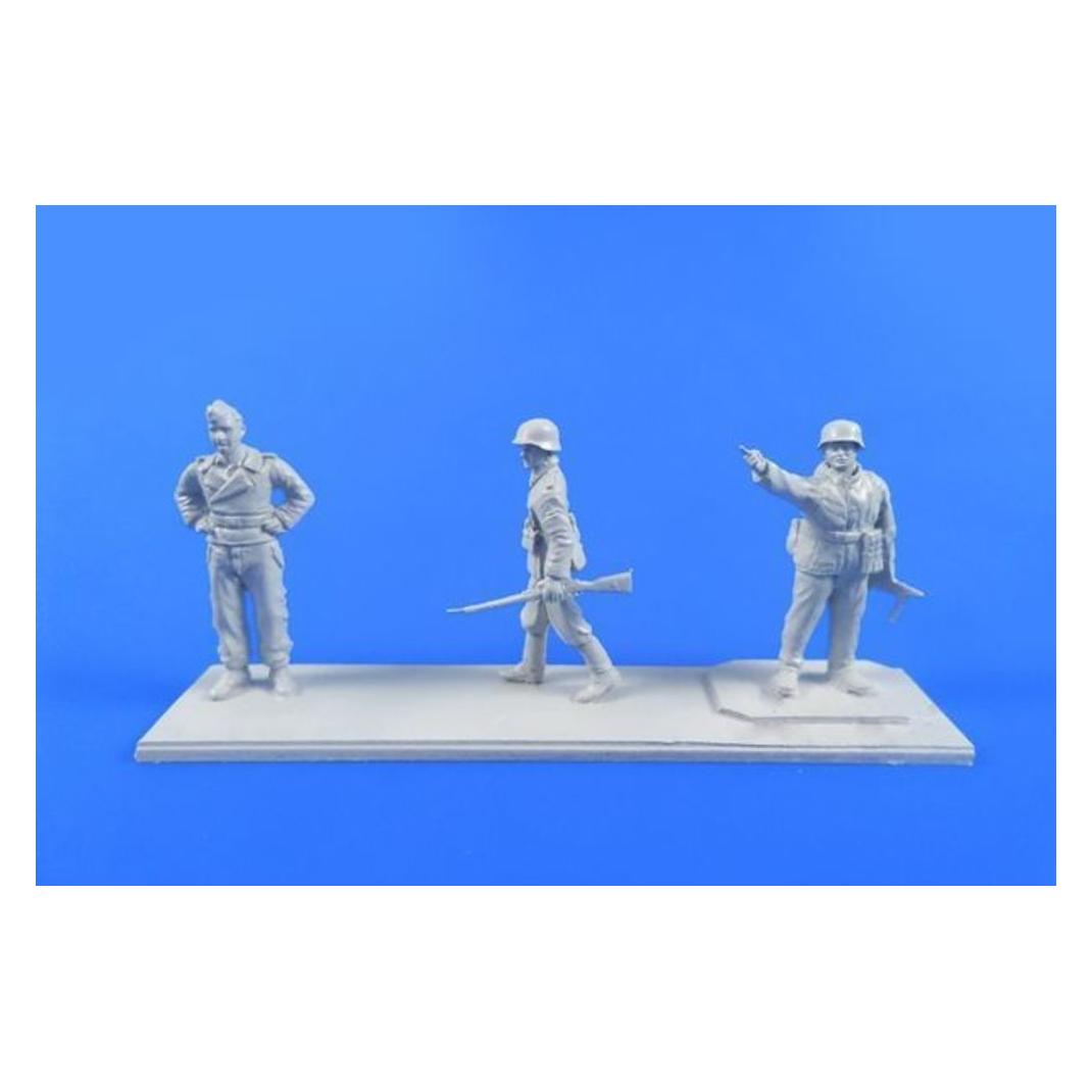 CMK German WWII Wehrmacht Soldiers 1944 (129-F72307)