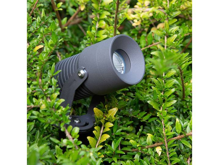 EVN Merlo LED-Gartenspot mit Erdspieß, 3.000K, 10W, schwarz, Aluminium, Modern