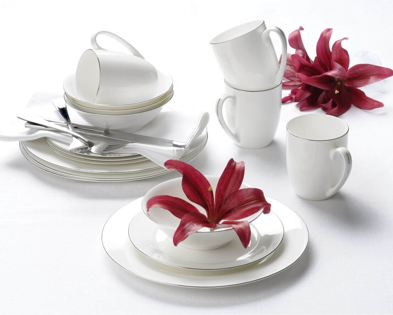 Royal Worcester Serendipity Platinum White Dinner Set - 16 Piece