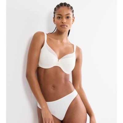 Triumph "Body Make-Up Illusion Curve" verkleinert die Brust optisch, breite Träger, formend, weich