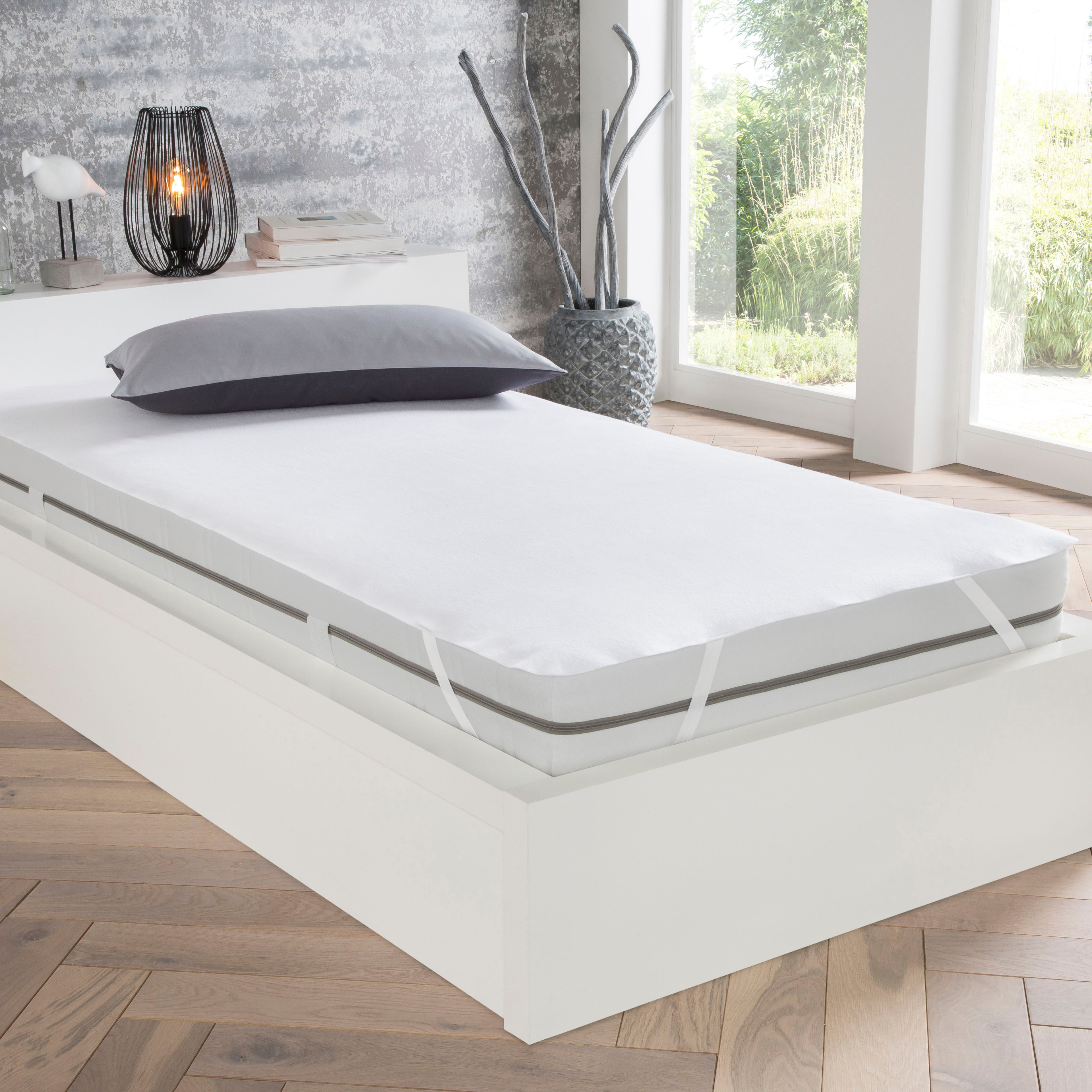 IBENA "Pure Aktiv Sommer/Winter 5677" wasserdicht durch innenliegende PE/PP-Sperrschicht; kochfest