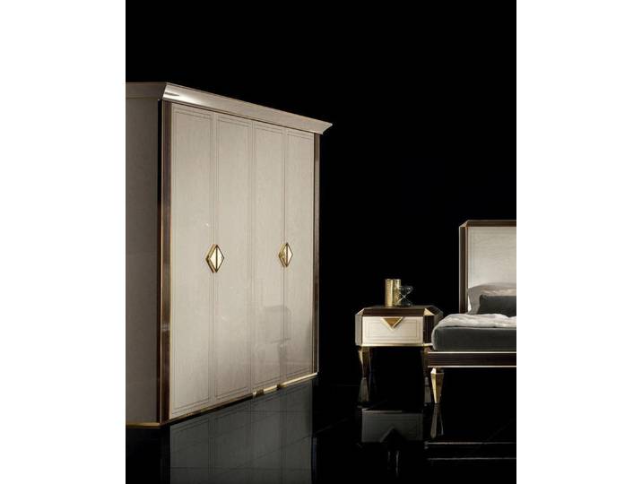 Xlmoebel Kleiderschrank Kleiderschrank aus Holz mit stilvollem Design (1x Kleiderschrank) Hergestellt in Europa