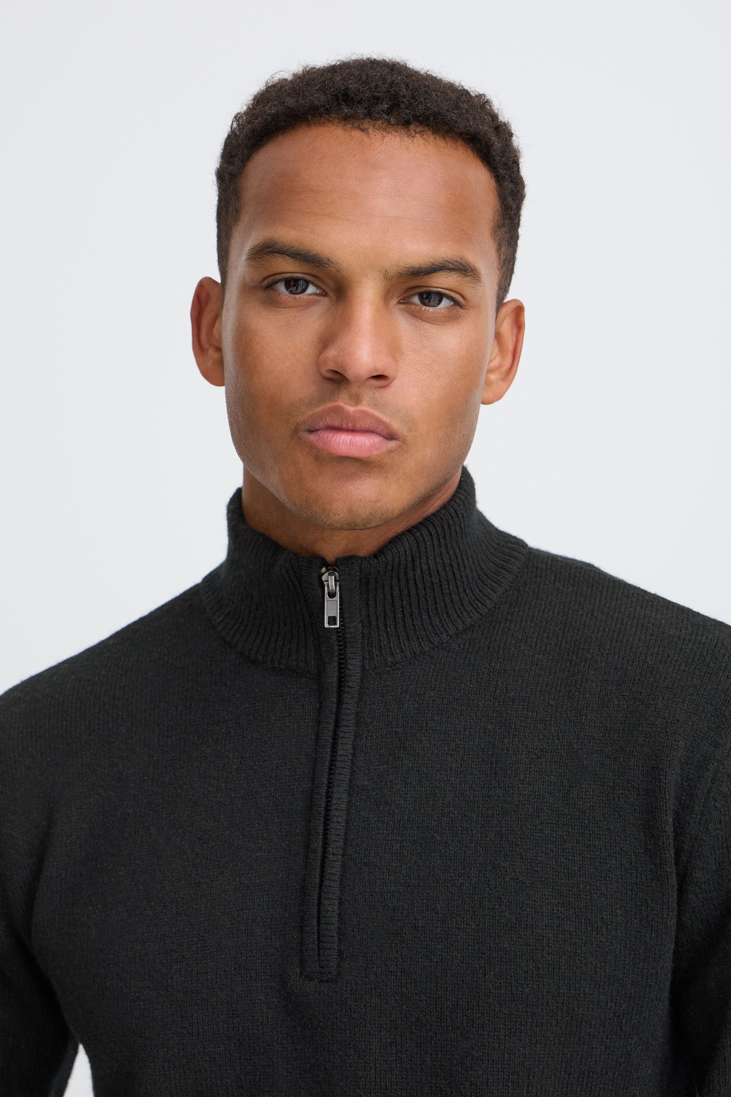 Troyer BLEND "BHBRANKO HALFZIPP KNIT NOOS", Herren, Gr. S, schwarz (schwarz beauty), Strick, Obermaterial: 60% Wolle, 40% Nylon, unifarben, regular fit normal, ohne Ausschnitt, Bündchen, Pullover Troyer, Wollmischung, regular fit schwarz beauty S