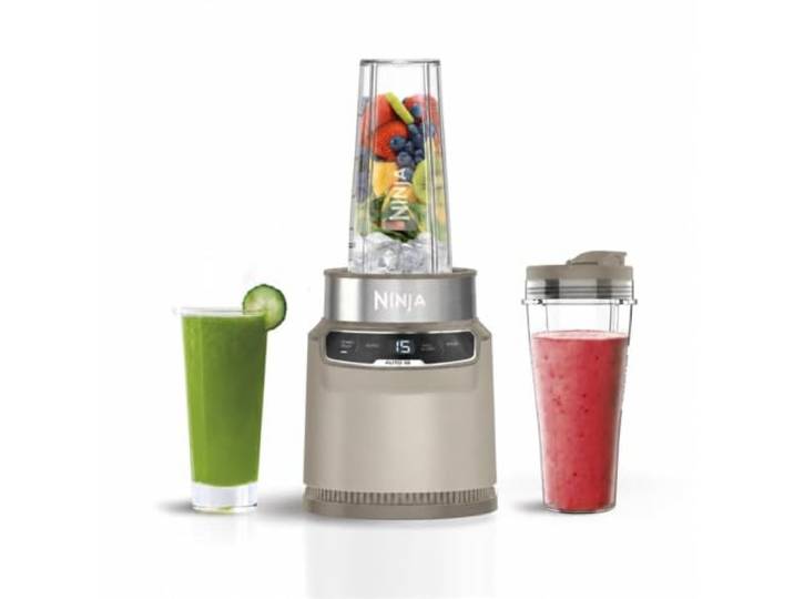 Ninja Personal Blender. Mixer mit Auto-iQ Technologie, 1000-W-Motor, inkl. 1x Becher für eine Portion mit 700 ml, Stonegold BN500EUSD1