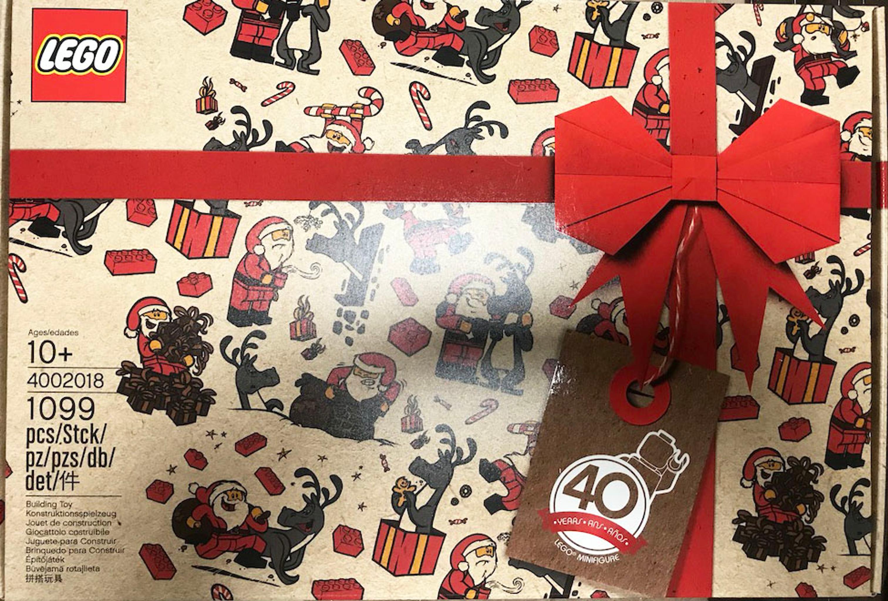 LEGO 2018 Employee Exclusive - 40 Years LEGO Minifigure