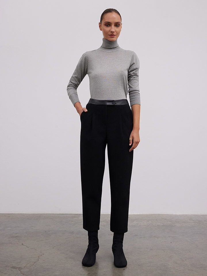 BGN Hose in Schwarz - 34