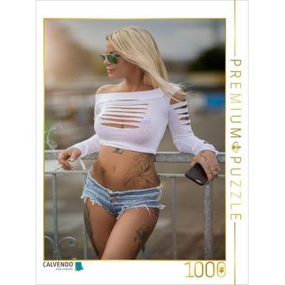 CALVENDO Puzzle MIrka in Hot Pants | 1000 Teile Lege-Größe 64x48cm Foto-Puzzle für glückliche Stunden