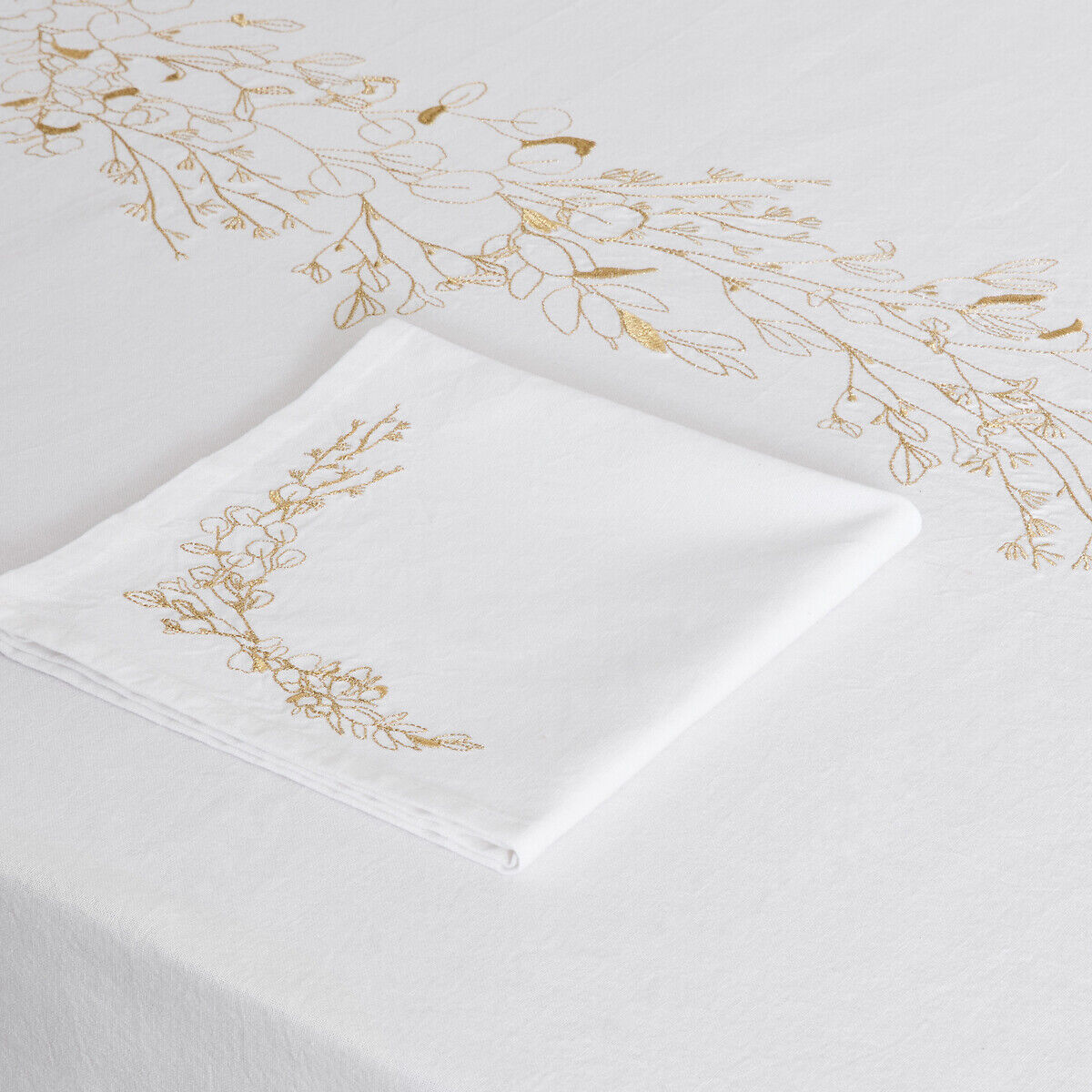 LA REDOUTE INTERIEURS Nappe brodée, en coton lavé, EVANNA
