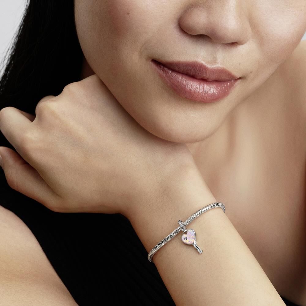 Pandora Moments Charm-Anhänger Schlüssel, Sterlingsilber silber