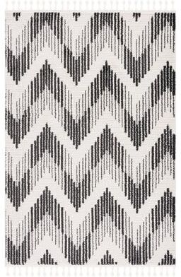 SAFAVIEH Moroccan Tassels Mahira Chevron Rug