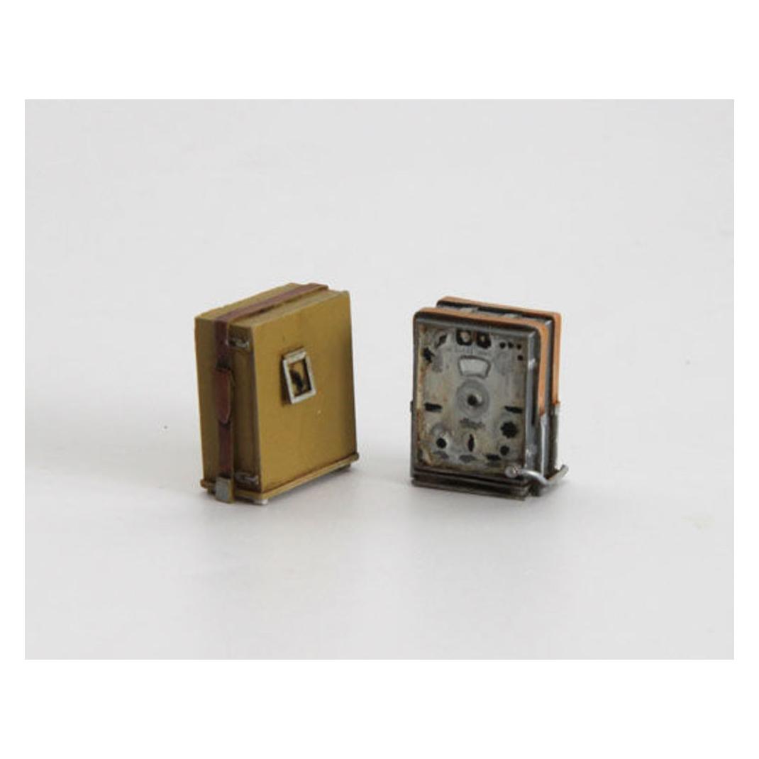 Plus Model Deutsche Fungstation mit Accu WWII (EL020)