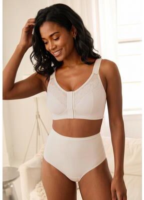 Plus Size Women's Magnetic Close Full Coverage Bra by Comfort Choice in White (Size 2X)