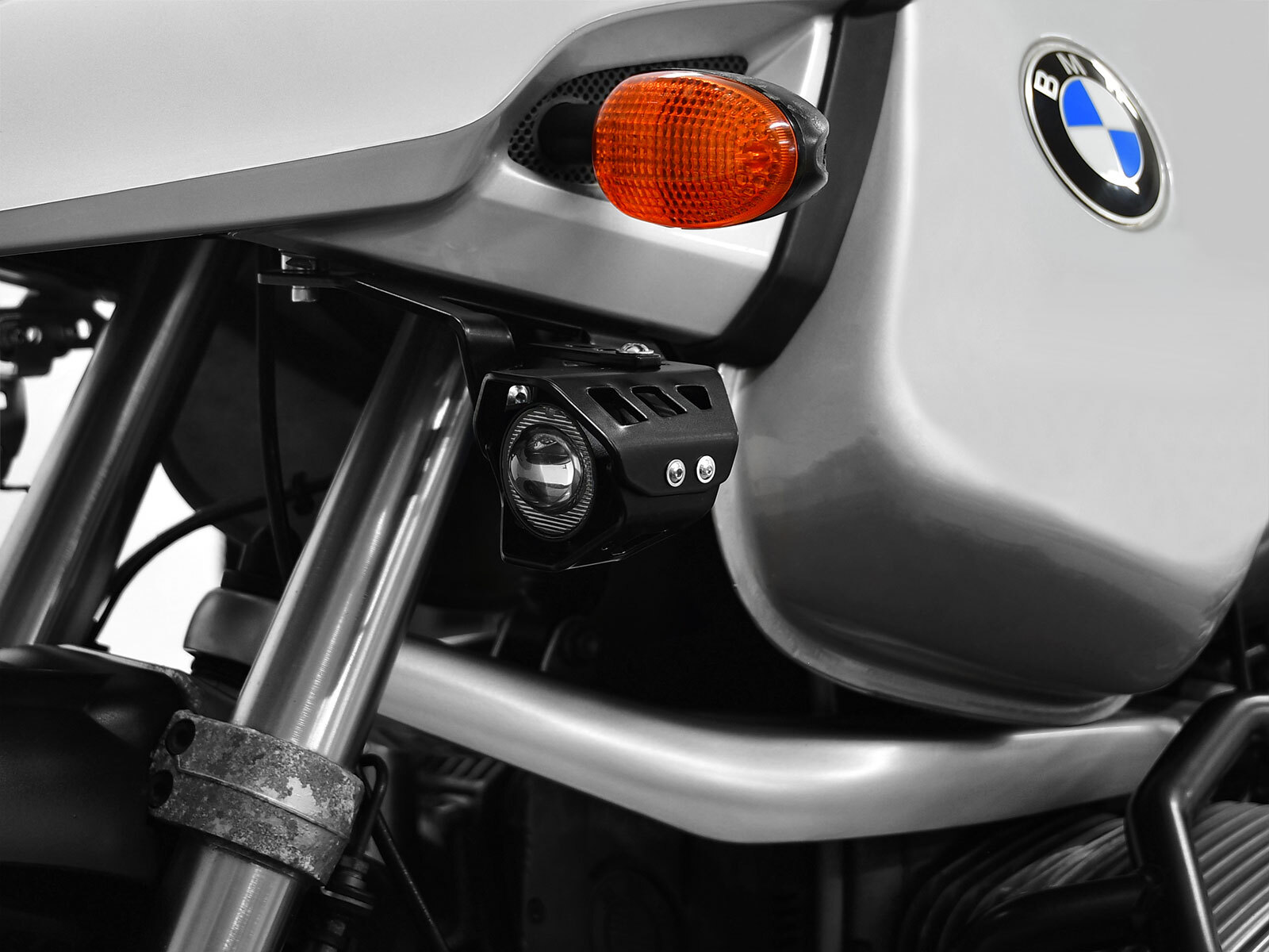 LED Zusatzscheinwerferset inkl. Halteset für Abblendlicht mit Gehäuse kompatibel mit BMW R 1150 GS