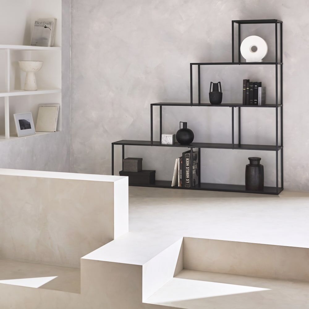 sweeek Etagère bibliothèque escalier en métal noir Noir 160x157x30cm