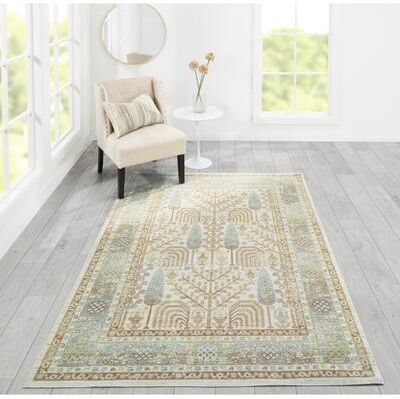 Momeni Isabella Traditional Polyester Area Rug.