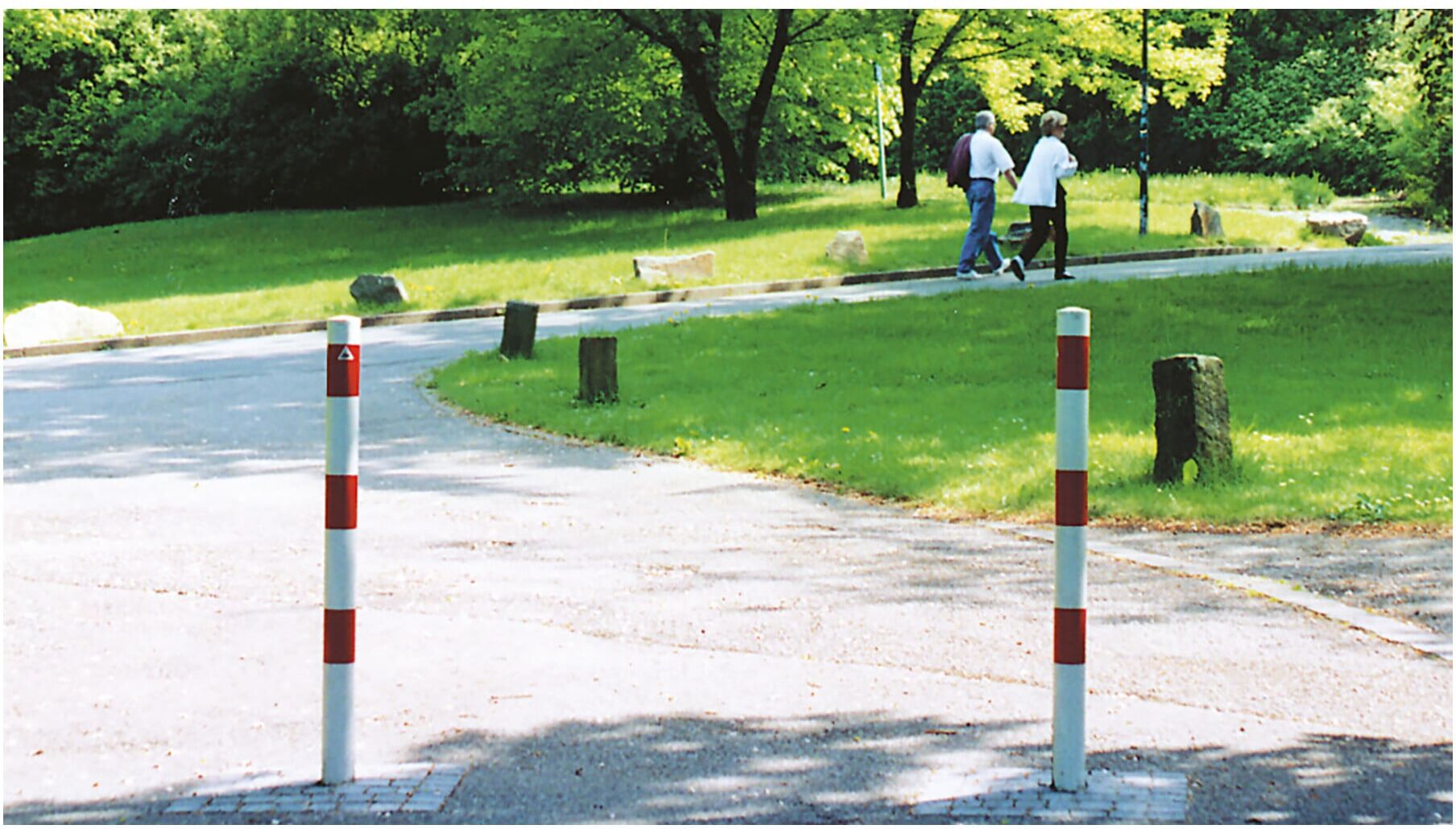 Schake Absperrpfosten Typ 460HB, herausnehmbar, Ø 60mm, ohne Verschluß, weiß / rot)