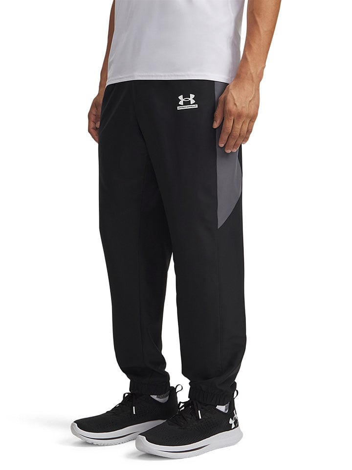 Under Armour Sweathose in Schwarz - M