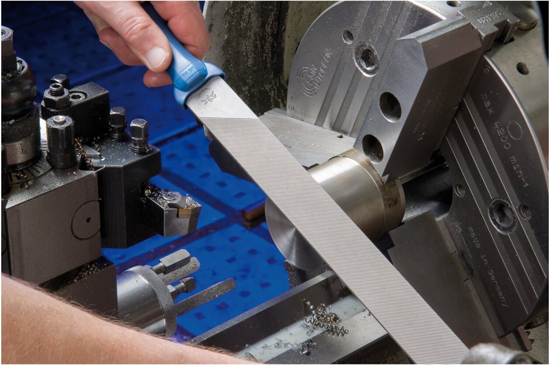 PFERD TOOLS Drehbankfeile Flachstumpf 300mm Hieb 1 für grobe Zerspanung, Schruppen (12119303)