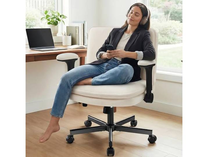 Coscendo Ergonomischer Schneidersitz Stuhl mit klappbaren Armlehnen Beige Breite Sitzfläche, neigbare Rückenlehne, 150 kg Tragkraft, atmungsaktives Netzgewebe für Schlafzimmer und Homeoffice