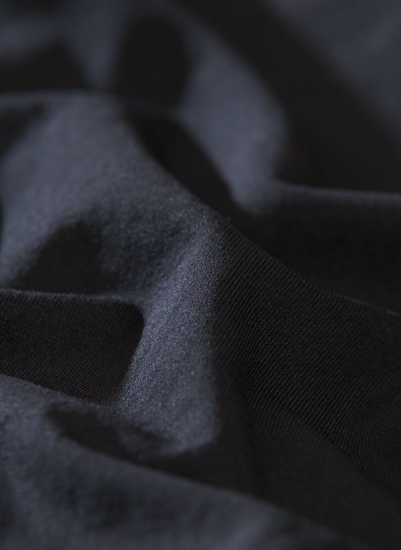 Unterhemd TRIGEMA "TRIGEMA Nahtloses Trägershirt", Herren, Gr. L, 1 Stk., Normalgrössen, schwarz, 90% Polyamid, 10% Elasthan, Unterhemden Unterhemd schwarz L, 1 Stk., Normalgrössen