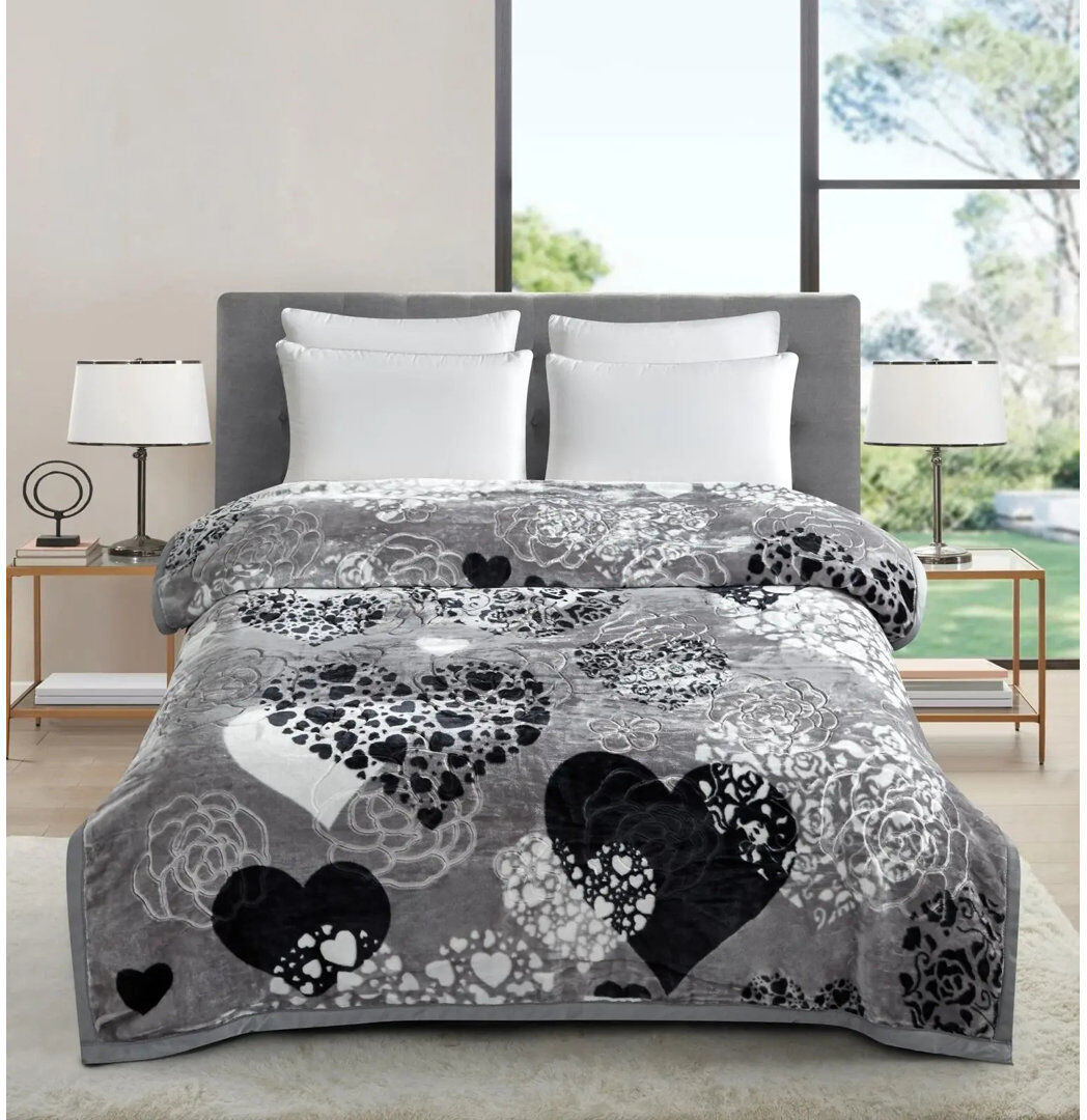 Quality & Style Floral Machine Woven Blanket Heart Floral 240cm W X 200cm L