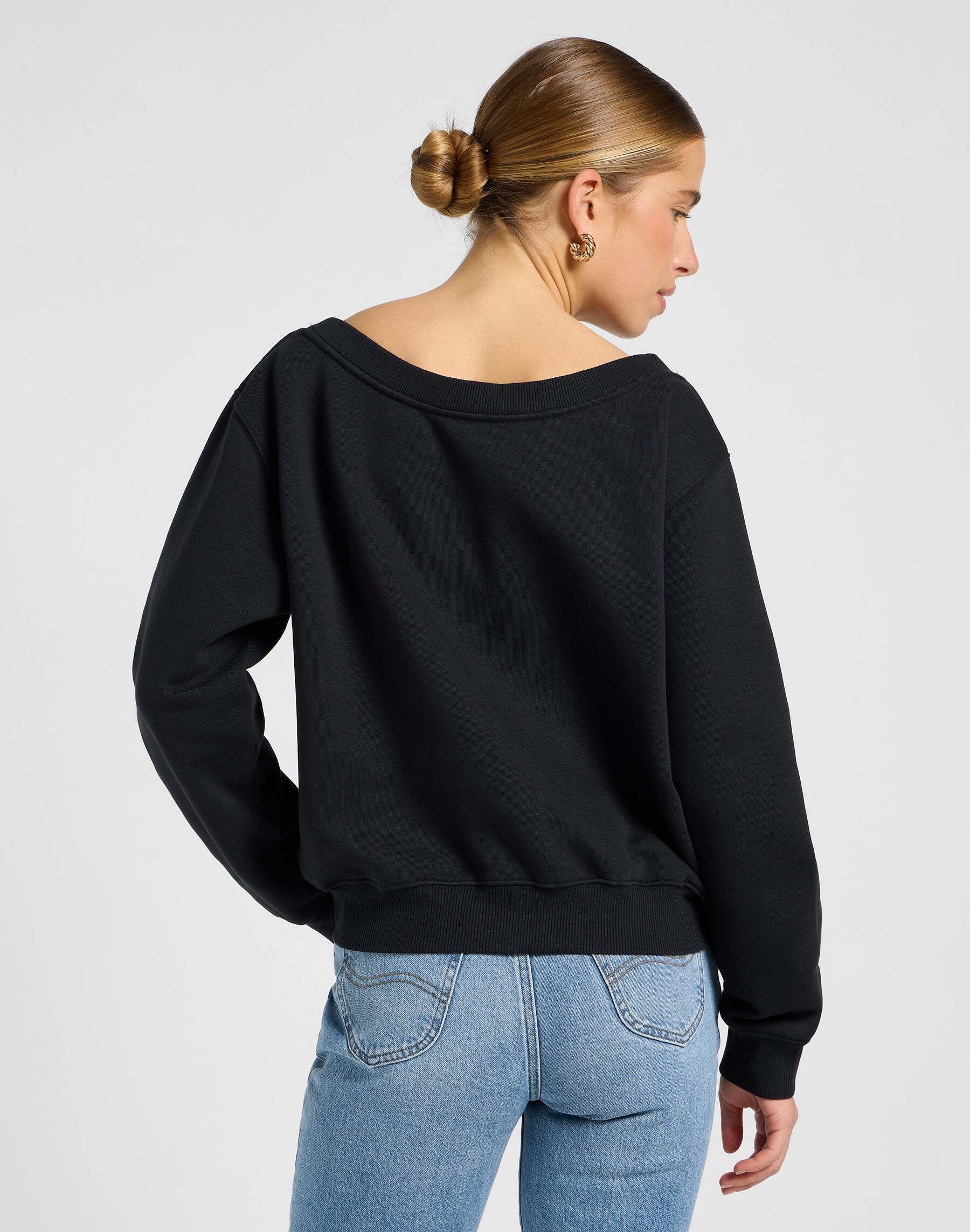 Sweatshirt LEE "Lee Sweatshirt Off Shoulder Sws", Damen, Gr. S, schwarz, Obermaterial: 80% Baumwolle CO. 20% Polyester Pol. recyc.., Sweatshirts Sweatshirt schwarz S