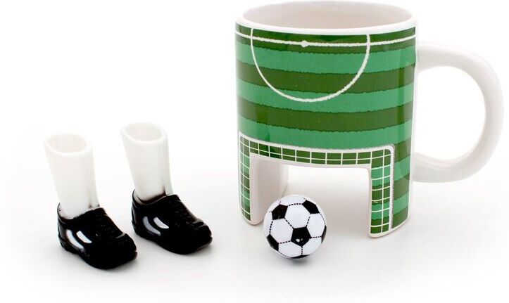 Winkee - Sports Mug - Soccer