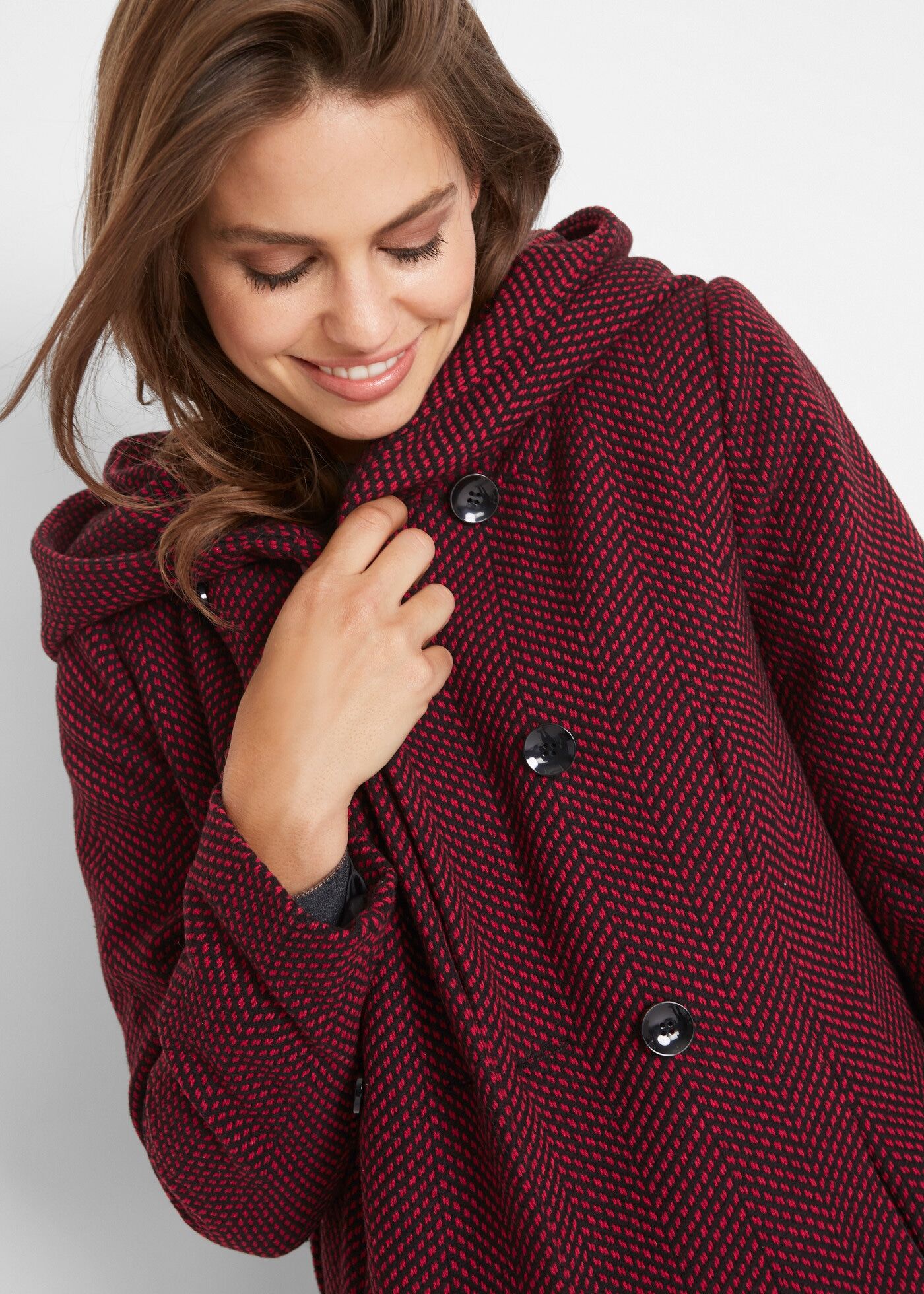 Outdoorjacke BONPRIX, Damen, Gr. 50, rot (abendrot, schwarz meliert), Obermaterial: 95% Polyester, 5% sonstige Fasern. Futter: 100% Polyester, loose fit, Jacken Outdoorjacke, zweireihig, mit grosser Kapuze, Loose Fit abendrot, schwarz meliert 50