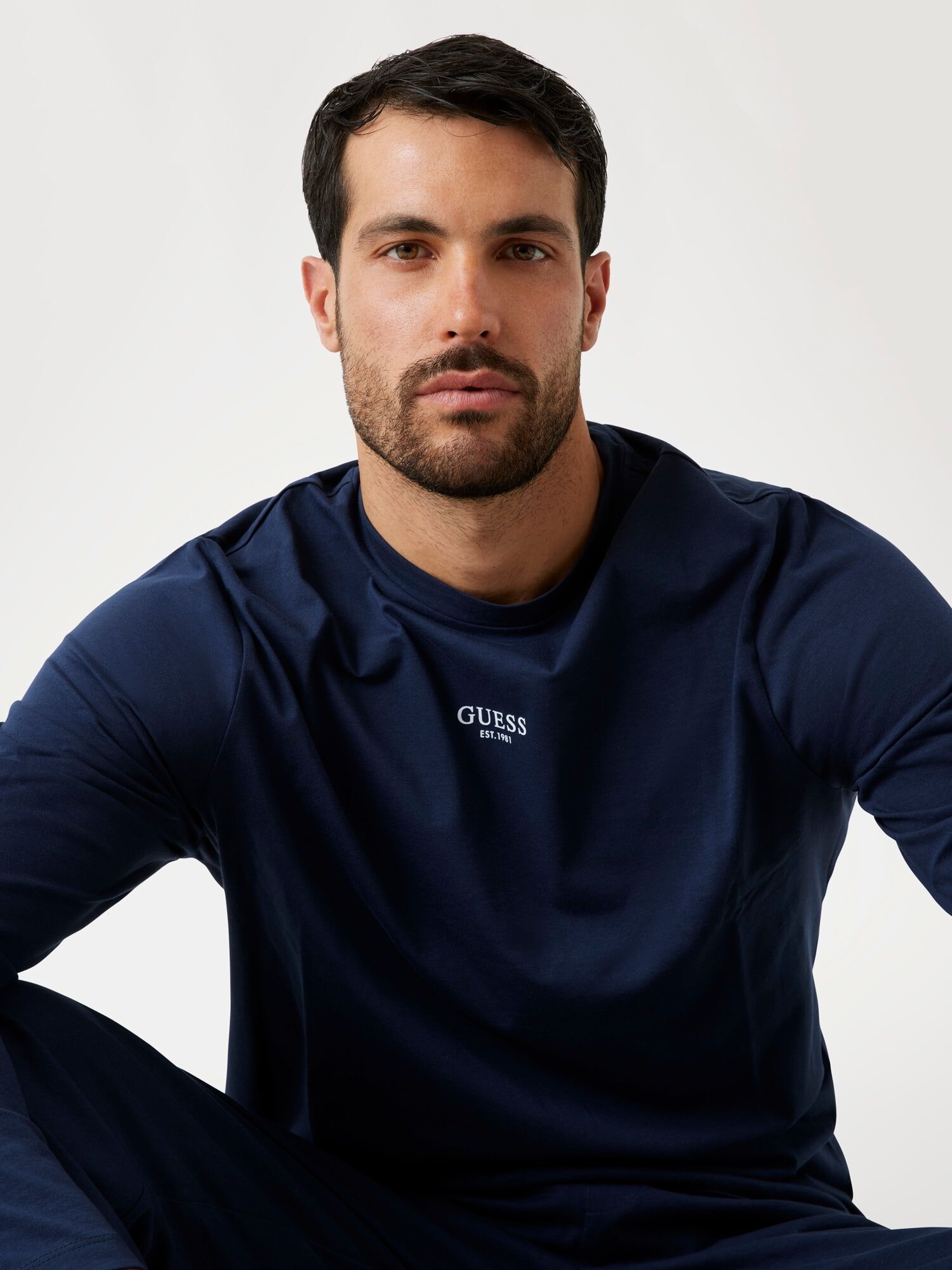 Pyjama GUESS "DERRICK PJ SET LONG", Herren, Gr. M, silk blau, Jersey, Obermaterial: 100% Baumwolle, unifarben, Rundhals, abgesteppte Kante, Homewear-Sets Pyjama, aus Baumwolljersey silk blau M