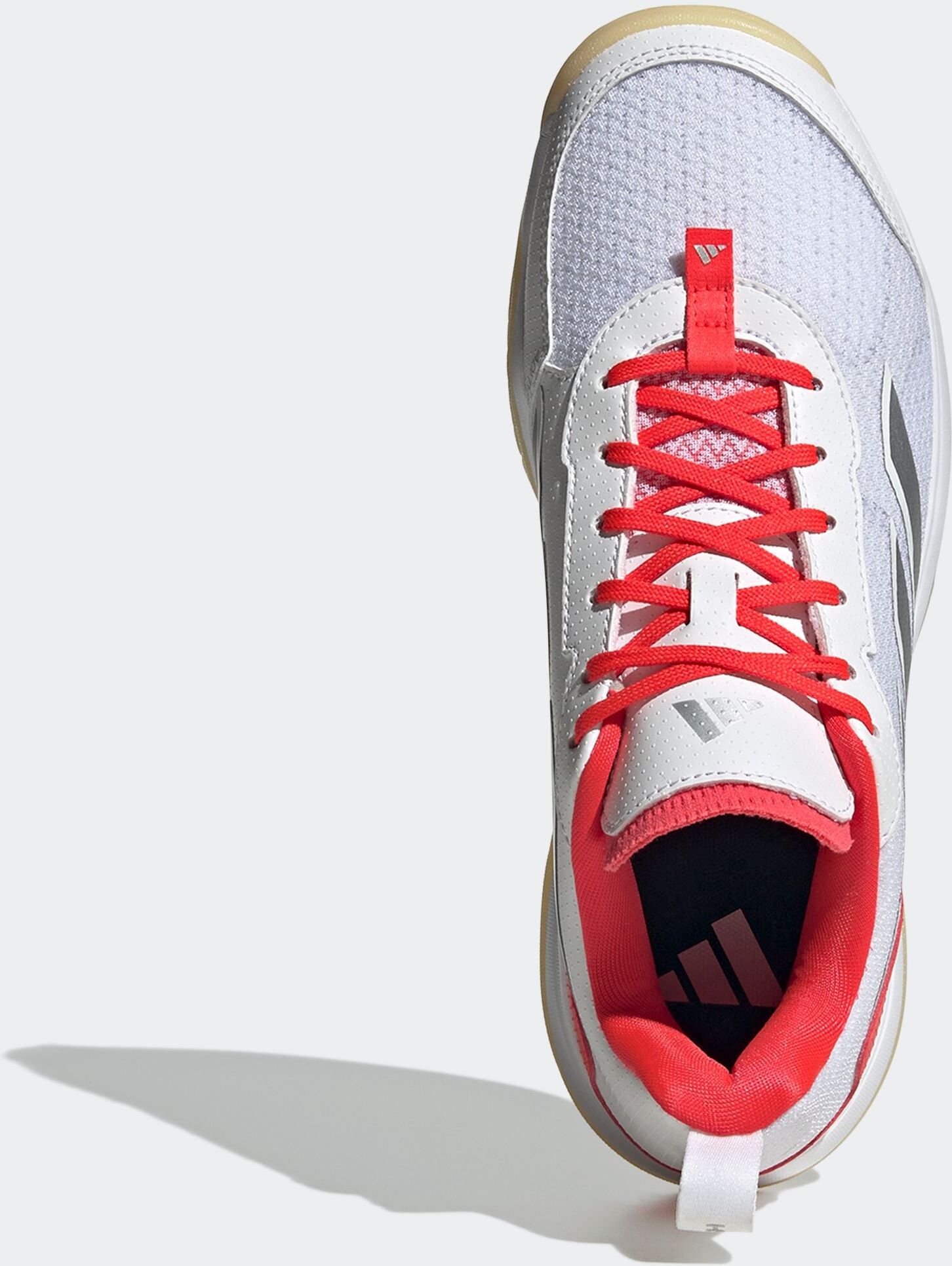 Tennisschuh ADIDAS PERFORMANCE "AVAFLASH LOW", Damen, Gr. 38, bunt (cloud weiß, silber metallic, lucid rot), Synthetik, Textil, Schuhe Tennisschuh, geeignet für Hartplatz und Sandplatz cloud weiß, silber metallic, lucid rot 38
