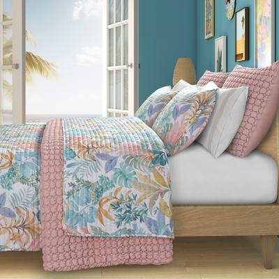 J. Queen New York J. Queen Bahama Tropical Quilt Set