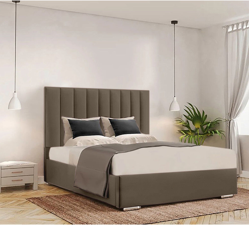 Ivy Bronx Caylob Upholstered Bed Mole Kingsize (5')