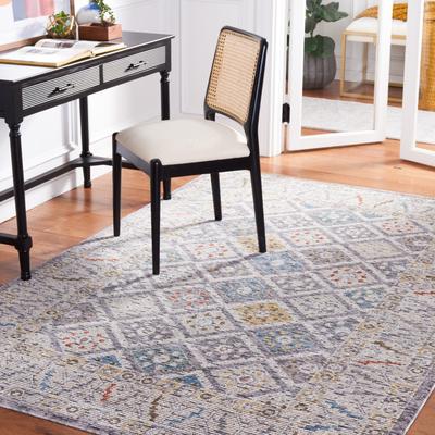 SAFAVIEH Sierra Oddlaug Oriental Rug