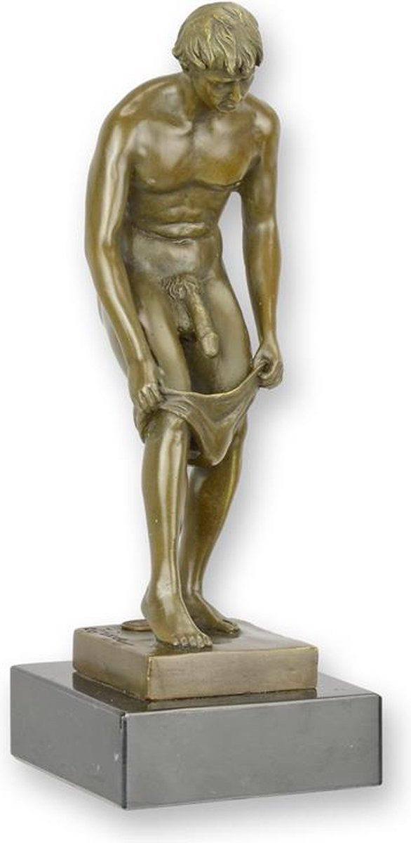 Bronzen sculptuur van een mannelijk naakt