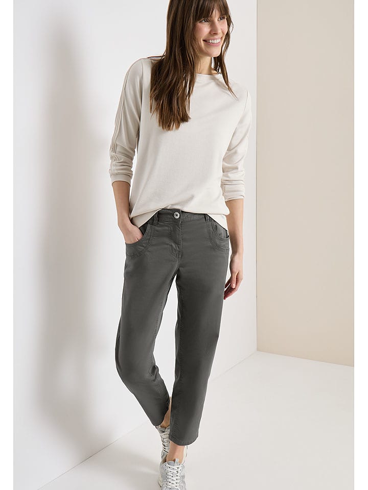 Cecil Hose in Khaki - W31/L26