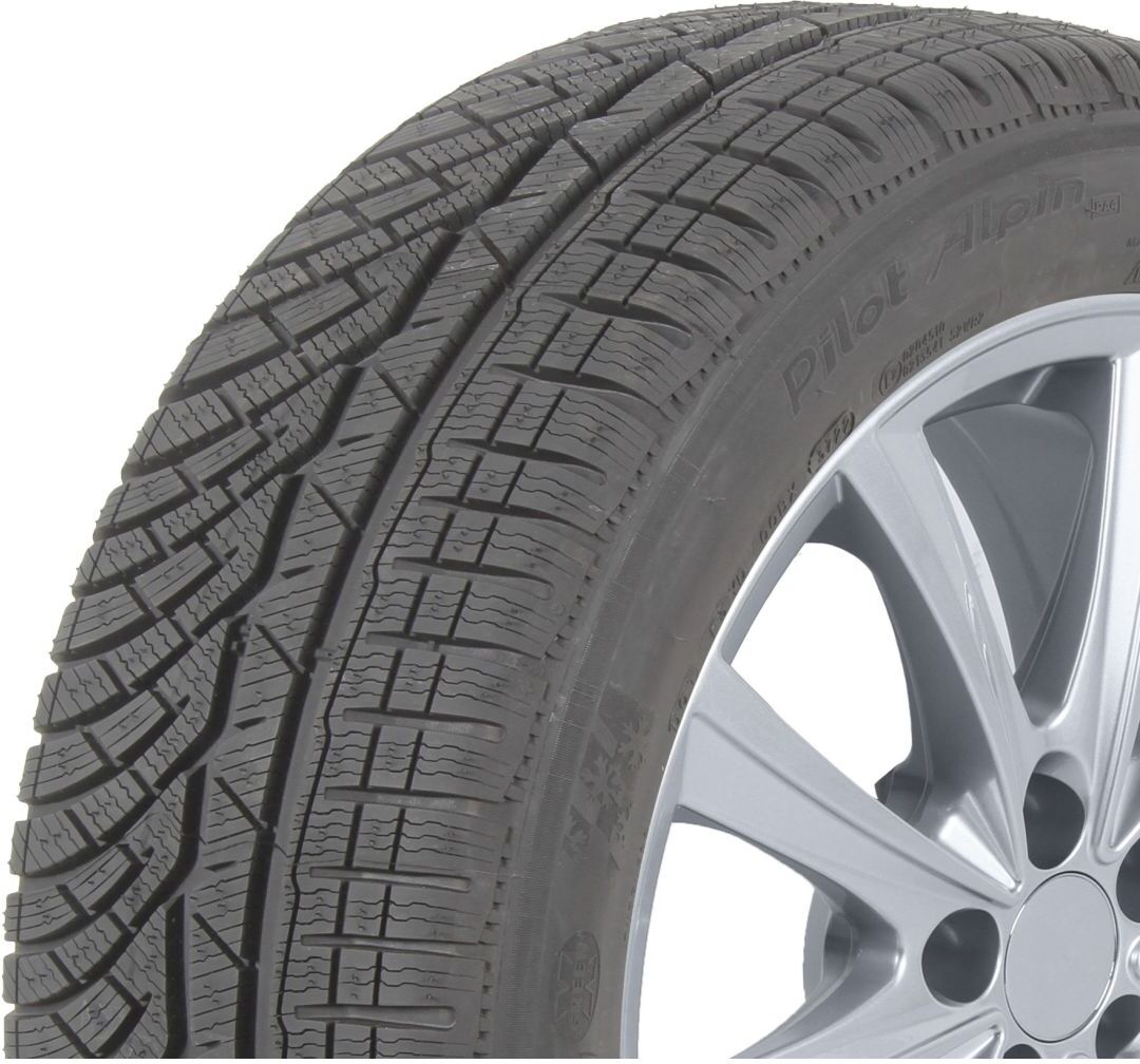 Talvirenkaat Michelin Pilot Alpin Pa4 305/35r20 Xl 107v