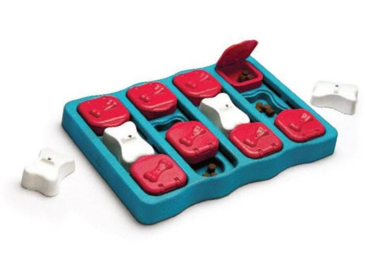 Tier-Intelligenzspielzeug NINA OTTOSSON Treat , blau, B:31,5cm H:4cm L:21cm, Tierspielzeuge, Tier-Intelligenzspielzeug
