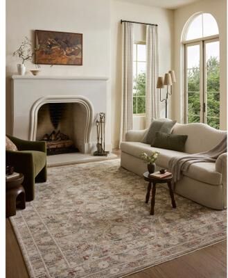 Alexander Home Clarice Traditional Area Rug