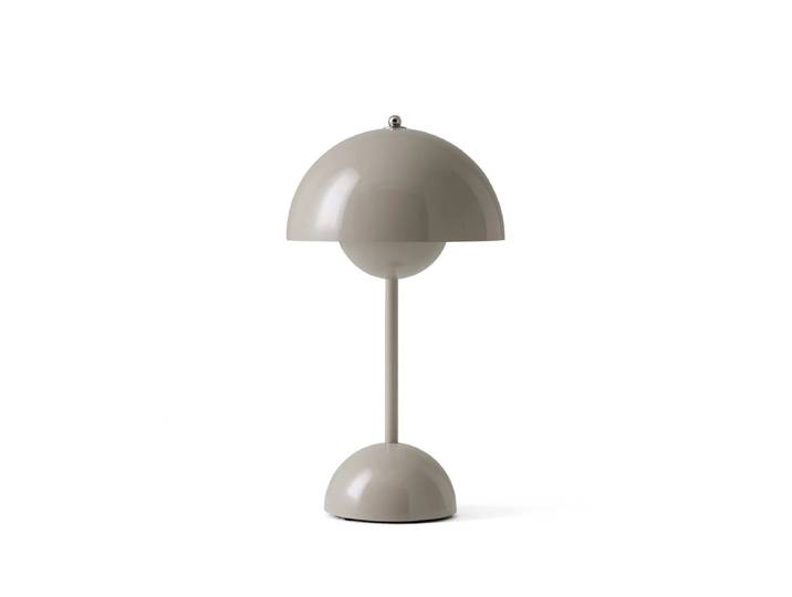 &Tradition - Flowerpot Akku Tischleuchte VP9 mit magnetischem Ladekabel, glänzend, graubeige