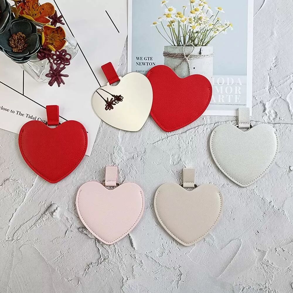 INF Petit Miroir de Maquillage Portable en Forme de Cœur - Idéal pour les Retouches Argent
