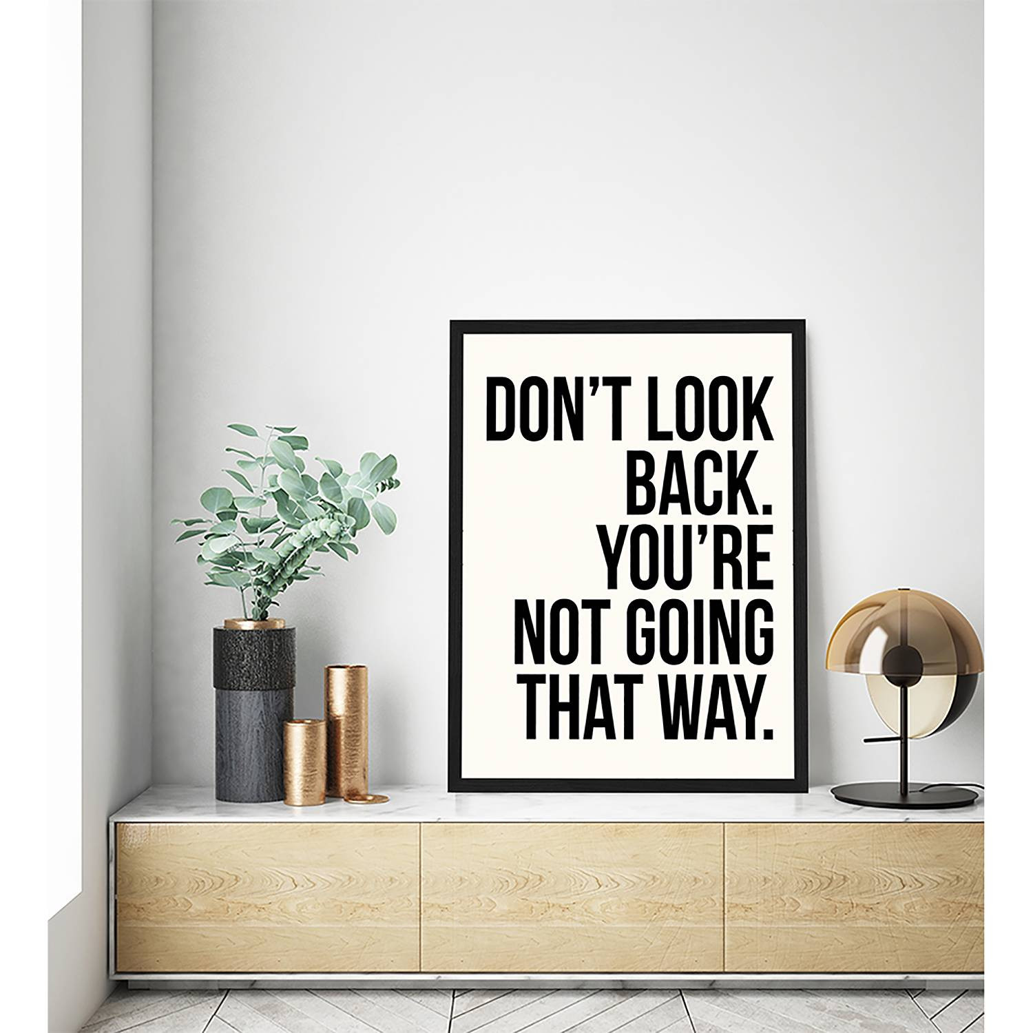home24 Dont look Back.. Abstracte wanddecoratie met zwart plexiglas en gelakt massief beukenhout, 73 x 93 cm